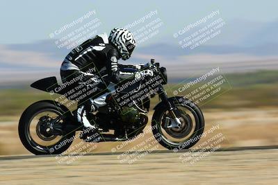 media/May-15-2022-SoCal Trackdays (Sun) [[33a09aef31]]/Back Straight Speed Shots (835am)/